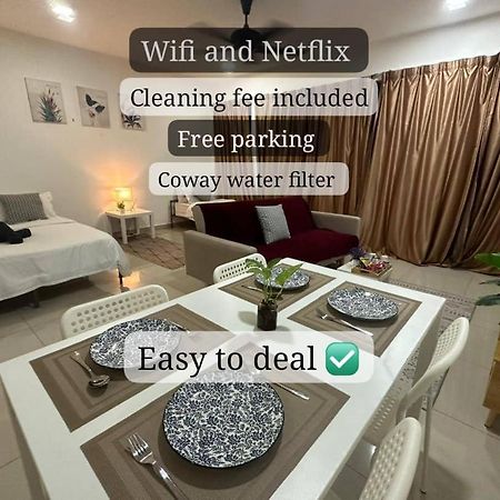 Alami Homestay Trefoil กัวลาเซอลาโงร์ ภายนอก รูปภาพ