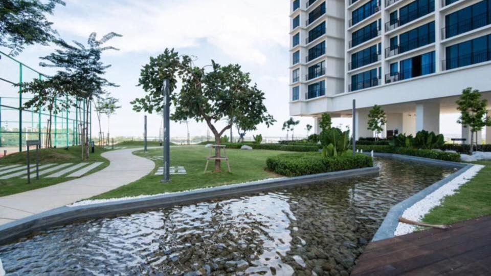 Alami Homestay Trefoil กัวลาเซอลาโงร์ ภายนอก รูปภาพ
